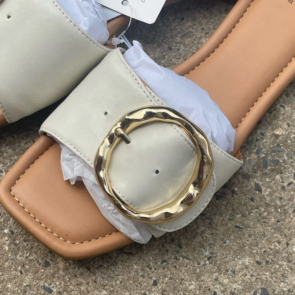 A New Day Bennie Sandals, Cream/Gold, Memory Foam, Size 6.5, NIB‎